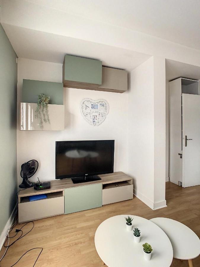 Grand Appartement Paris Et Disneyland 4Pers Neuilly-sur-Marne Exterior foto